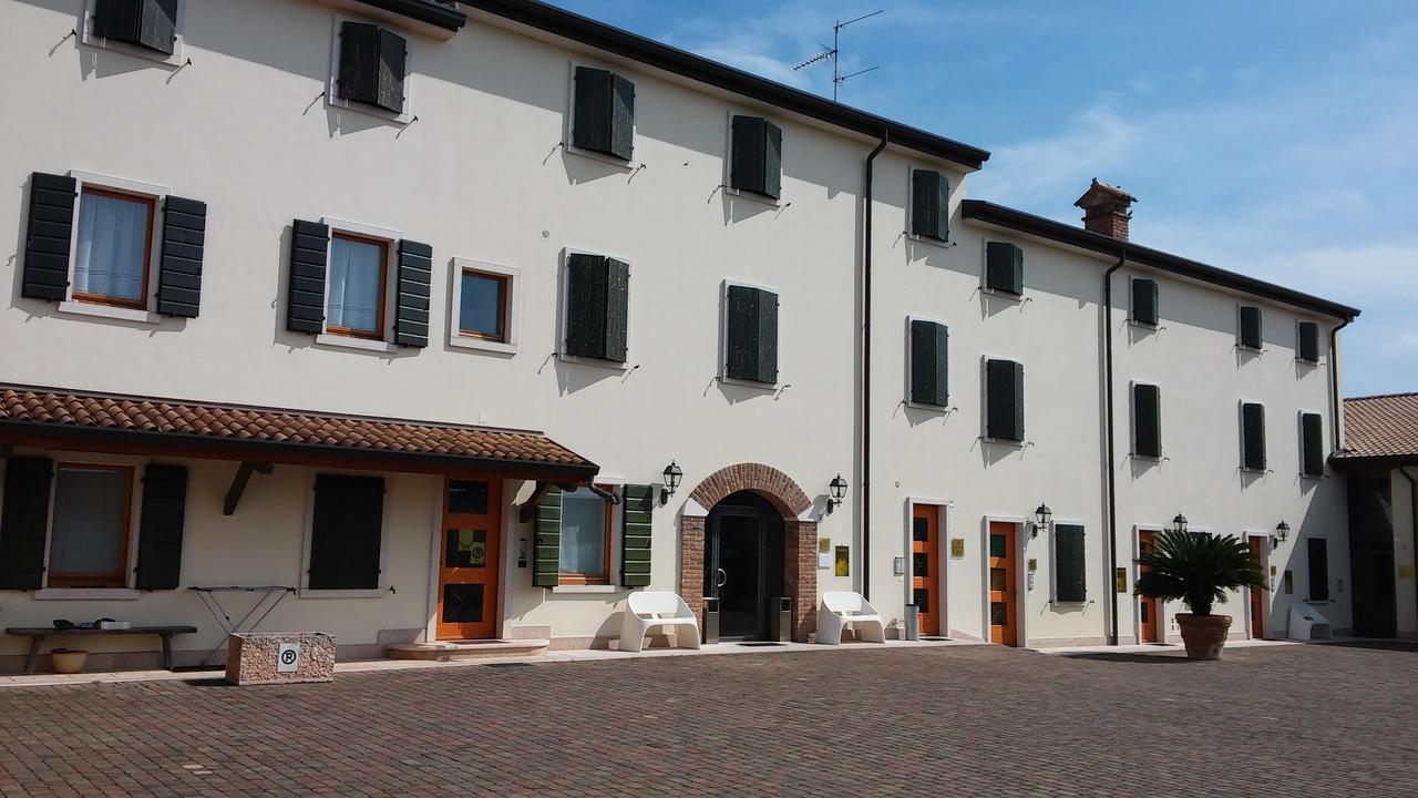 Relais Corte Pontigliardo Colà エクステリア 写真