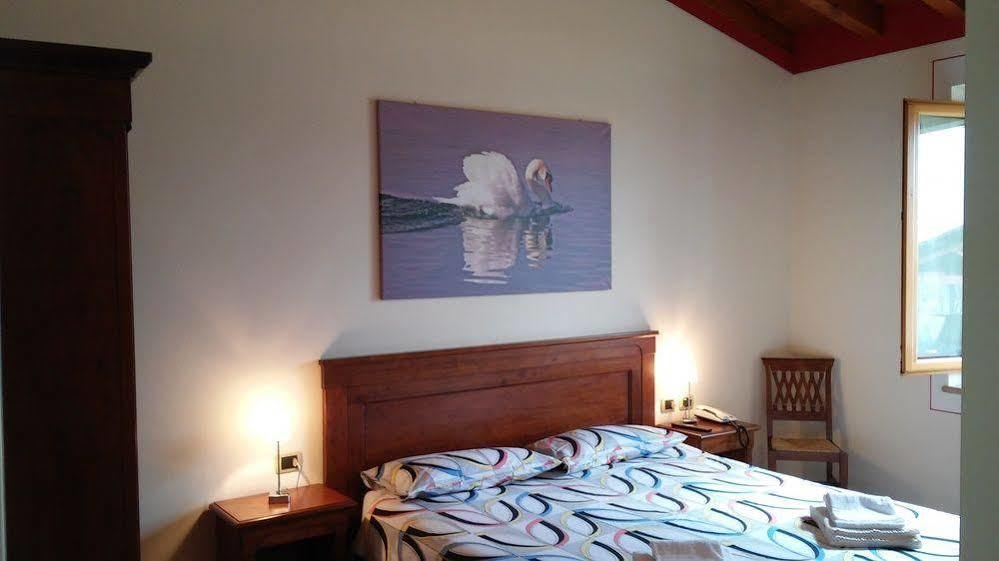 Relais Corte Pontigliardo Colà エクステリア 写真